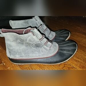 SIZE 10 SOREL WINTER BOOTS